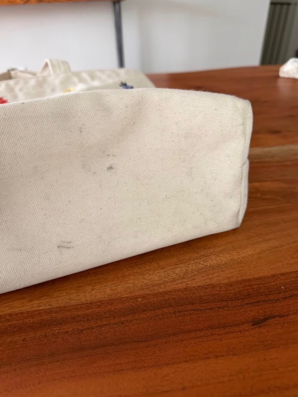 Baggu Embroidered Floral Horizontal Duck Bag - Picture 3 of 3